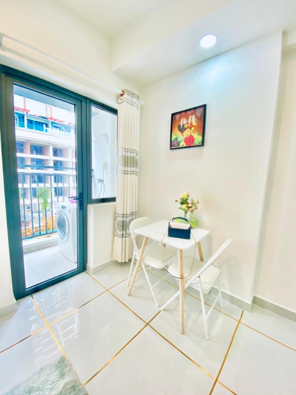 Soho Apartments - 5-Min-Waling To Hcmc Heart Ho Chi Minh-staden Exteriör bild